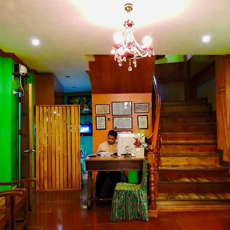 Tinhat Halal حلال Certified Boutique Hotel And Restaurant Davao City Eksteriør billede