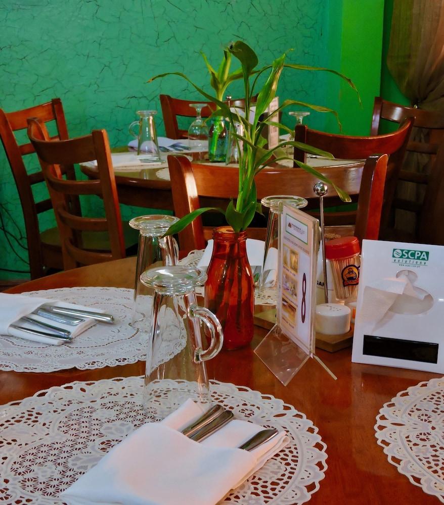 Tinhat Halal حلال Certified Boutique Hotel And Restaurant Davao City Eksteriør billede