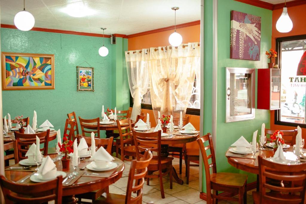 Tinhat Halal حلال Certified Boutique Hotel And Restaurant Davao City Eksteriør billede