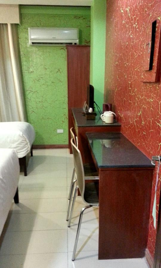 Tinhat Halal حلال Certified Boutique Hotel And Restaurant Davao City Eksteriør billede