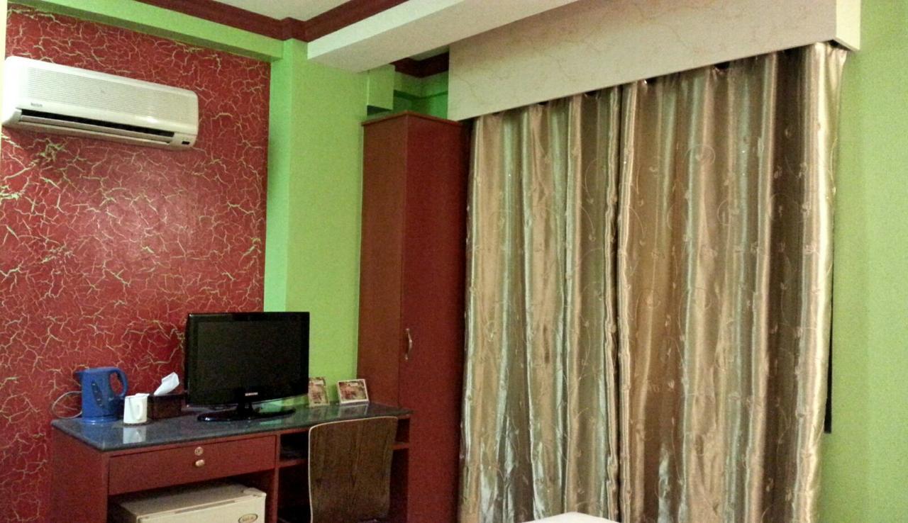 Tinhat Halal حلال Certified Boutique Hotel And Restaurant Davao City Eksteriør billede