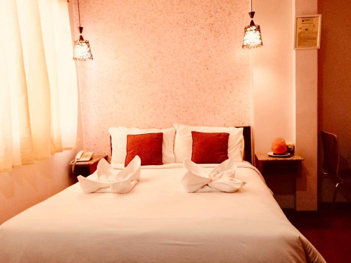 Tinhat Halal حلال Certified Boutique Hotel And Restaurant Davao City Eksteriør billede