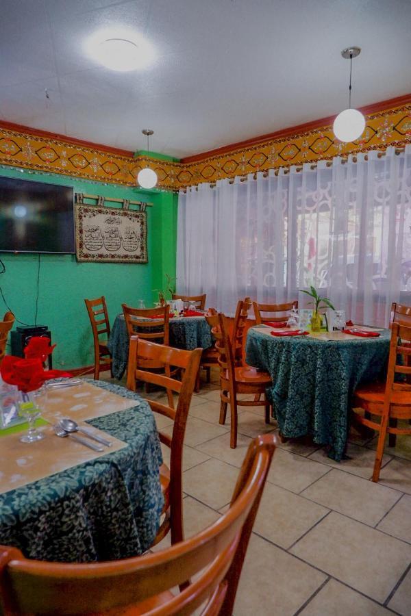 Tinhat Halal حلال Certified Boutique Hotel And Restaurant Davao City Eksteriør billede